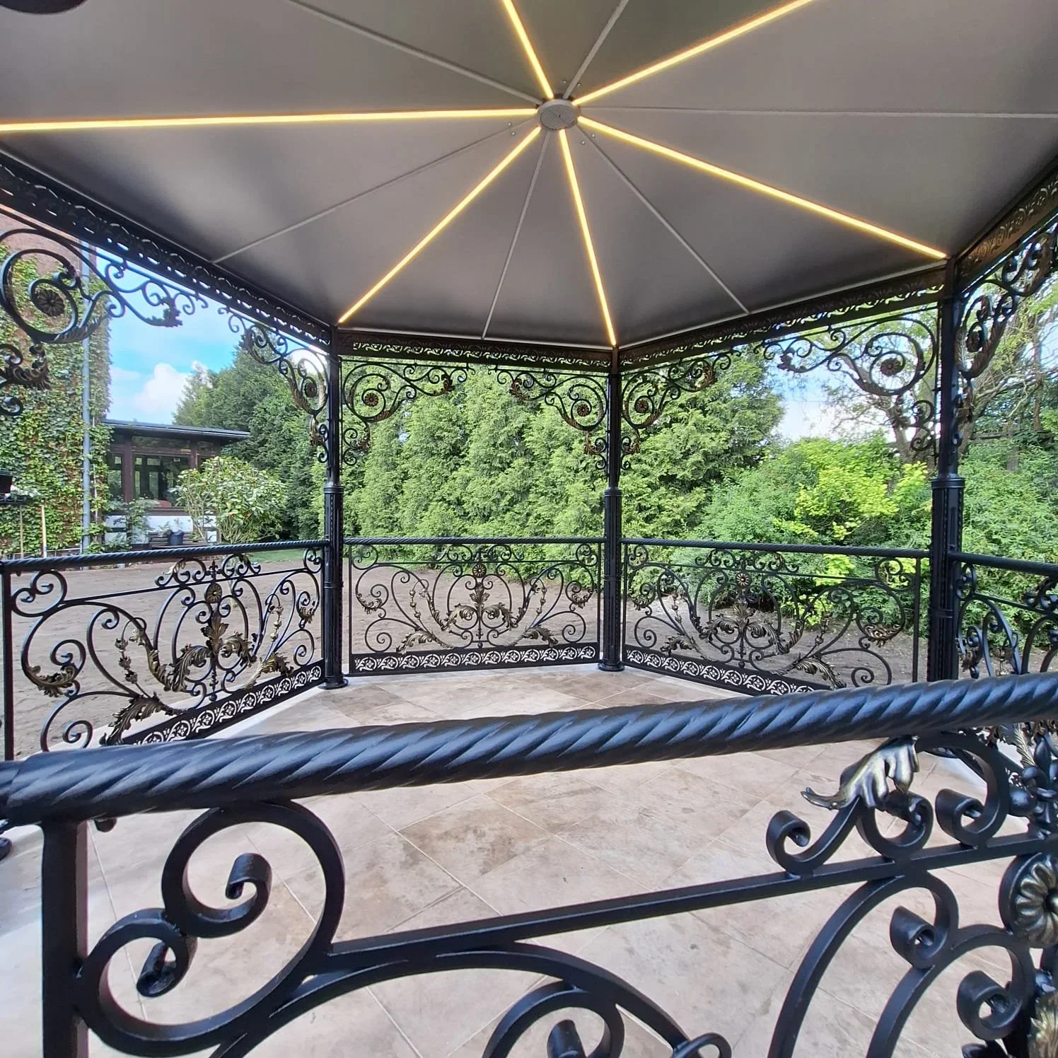 Altana Kuta Premium - Detale Wnętrza i Zdobienia