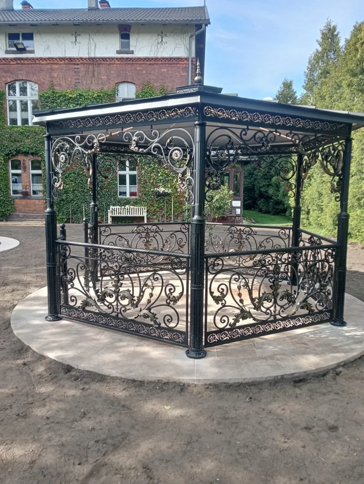 Altana Kuta Ogrodowa - Pełna Okazałość - Realizacja