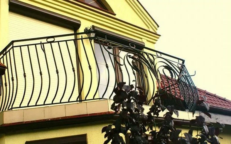 Artystyczna balustrada balkonowa Floral