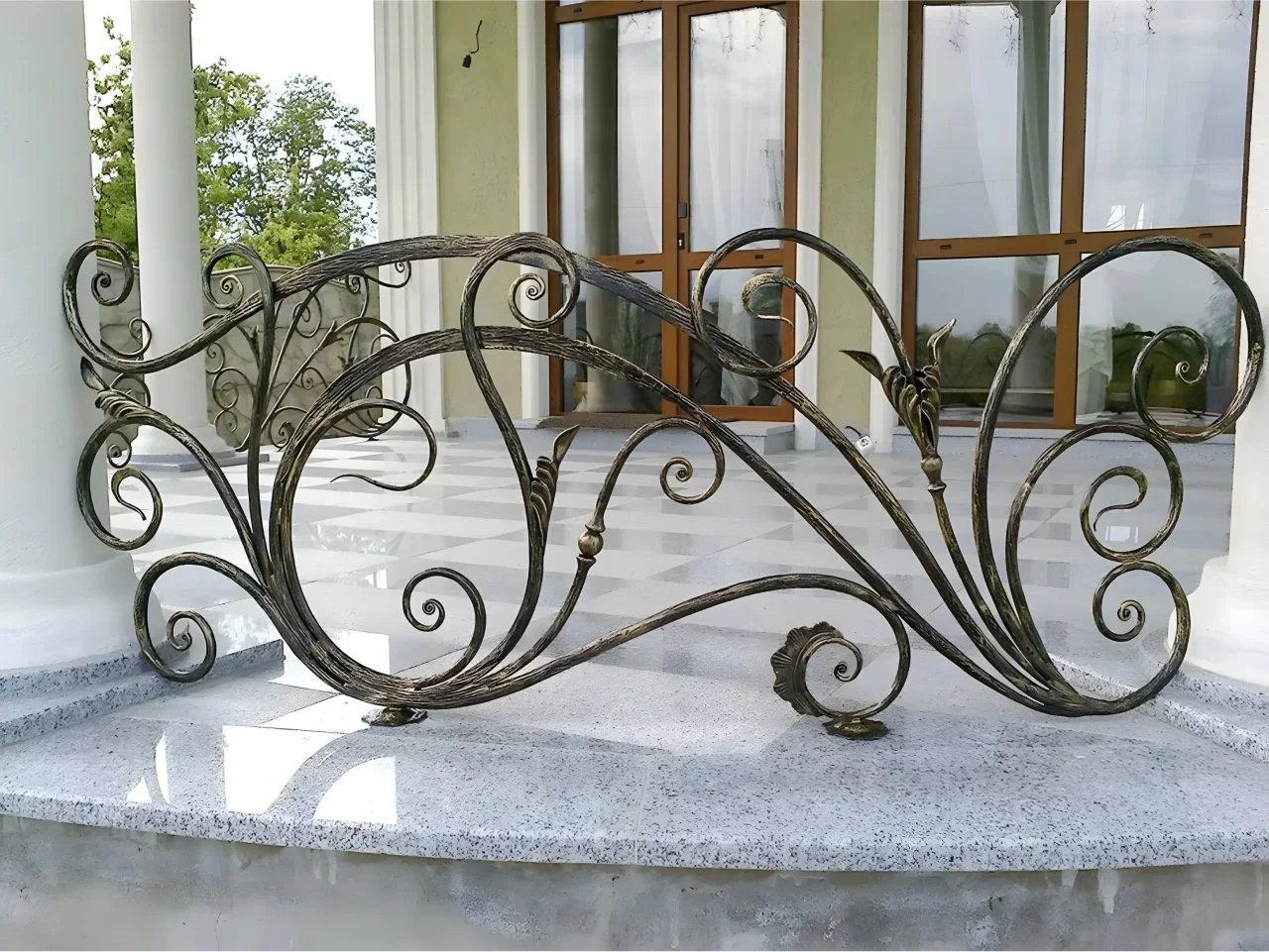 Artystyczna Balustrada Tarasowa w Stylu Secesyjnym