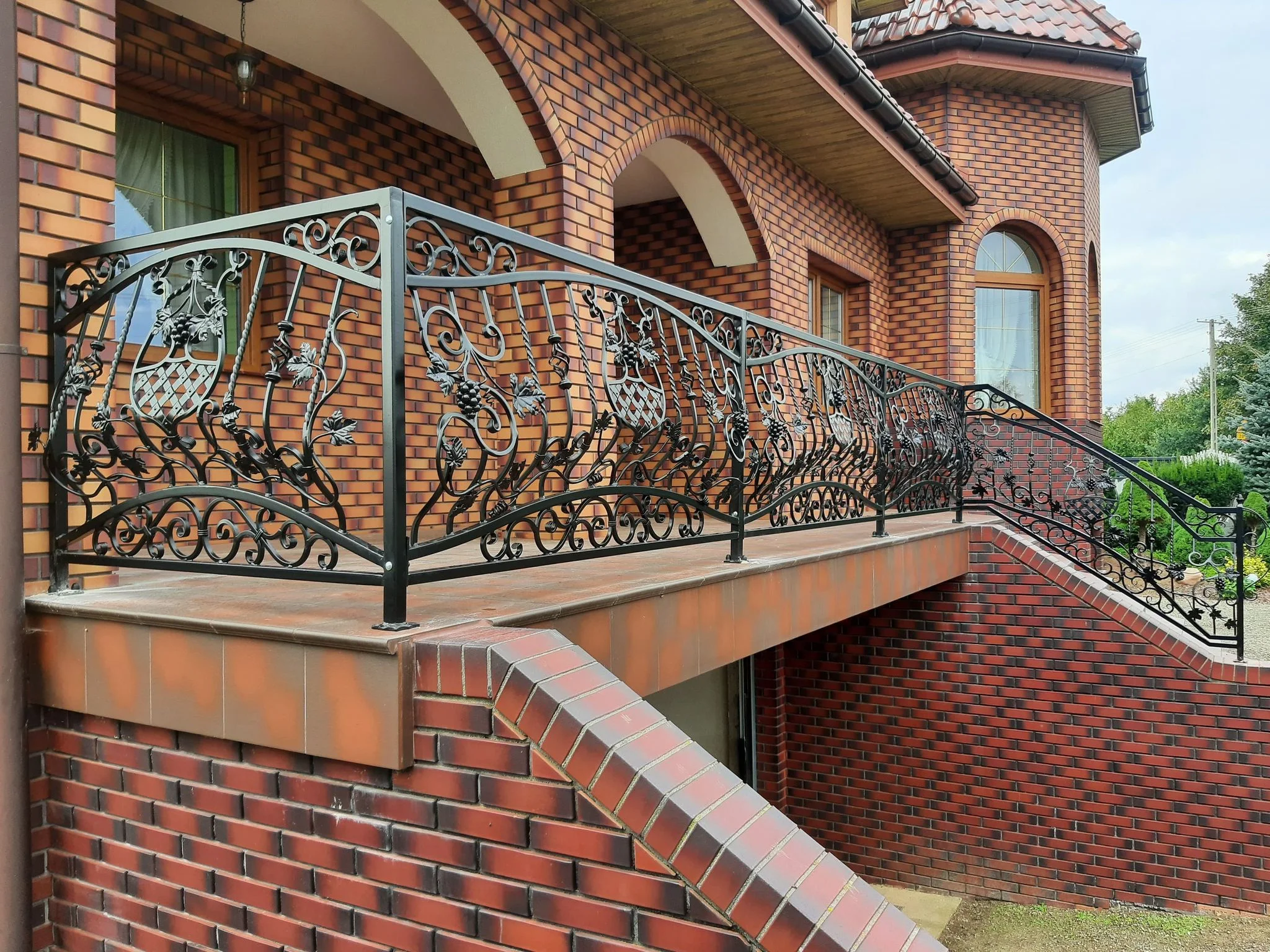 Balustrada Balkonowa Kuta - Łuk nad Garażem