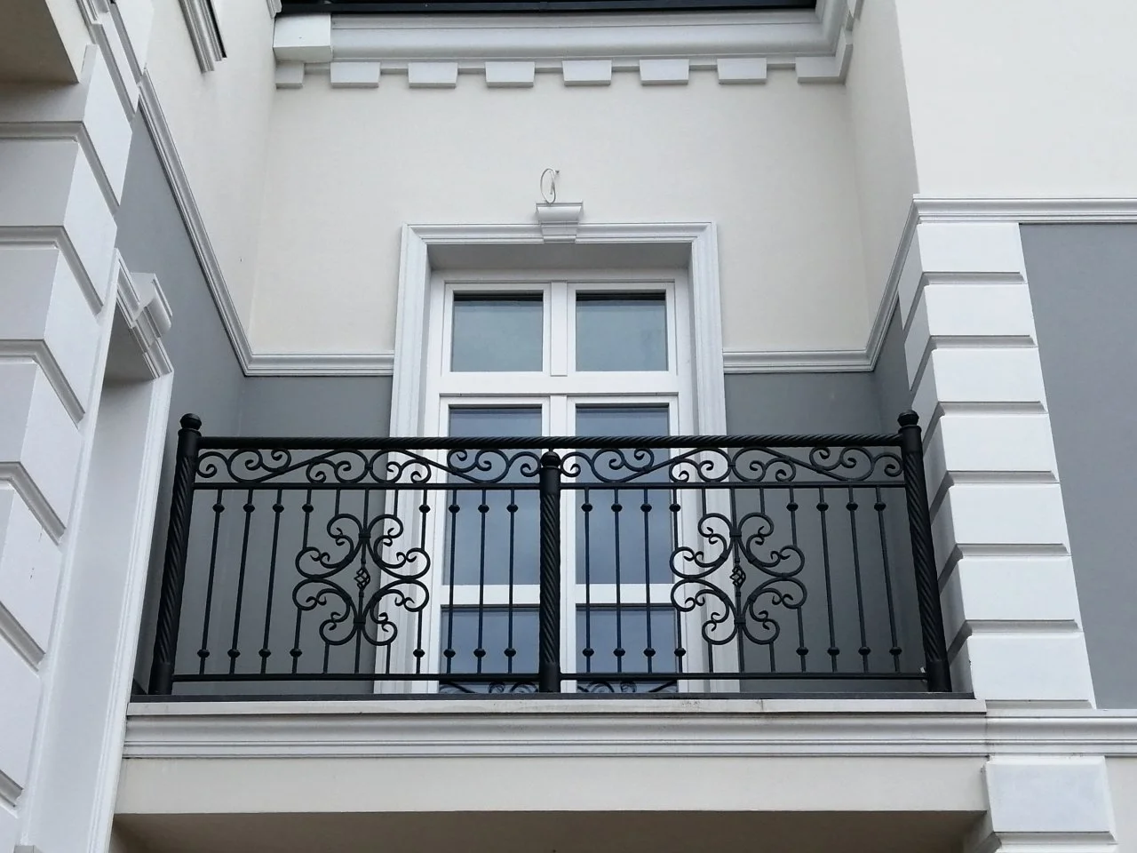 Balustrada kuta front - Precyzja wykonania