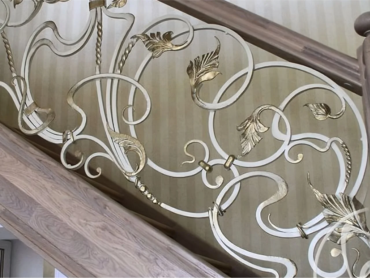 Balustrada Kuta - Liście Akantu ze Złotą Patyną