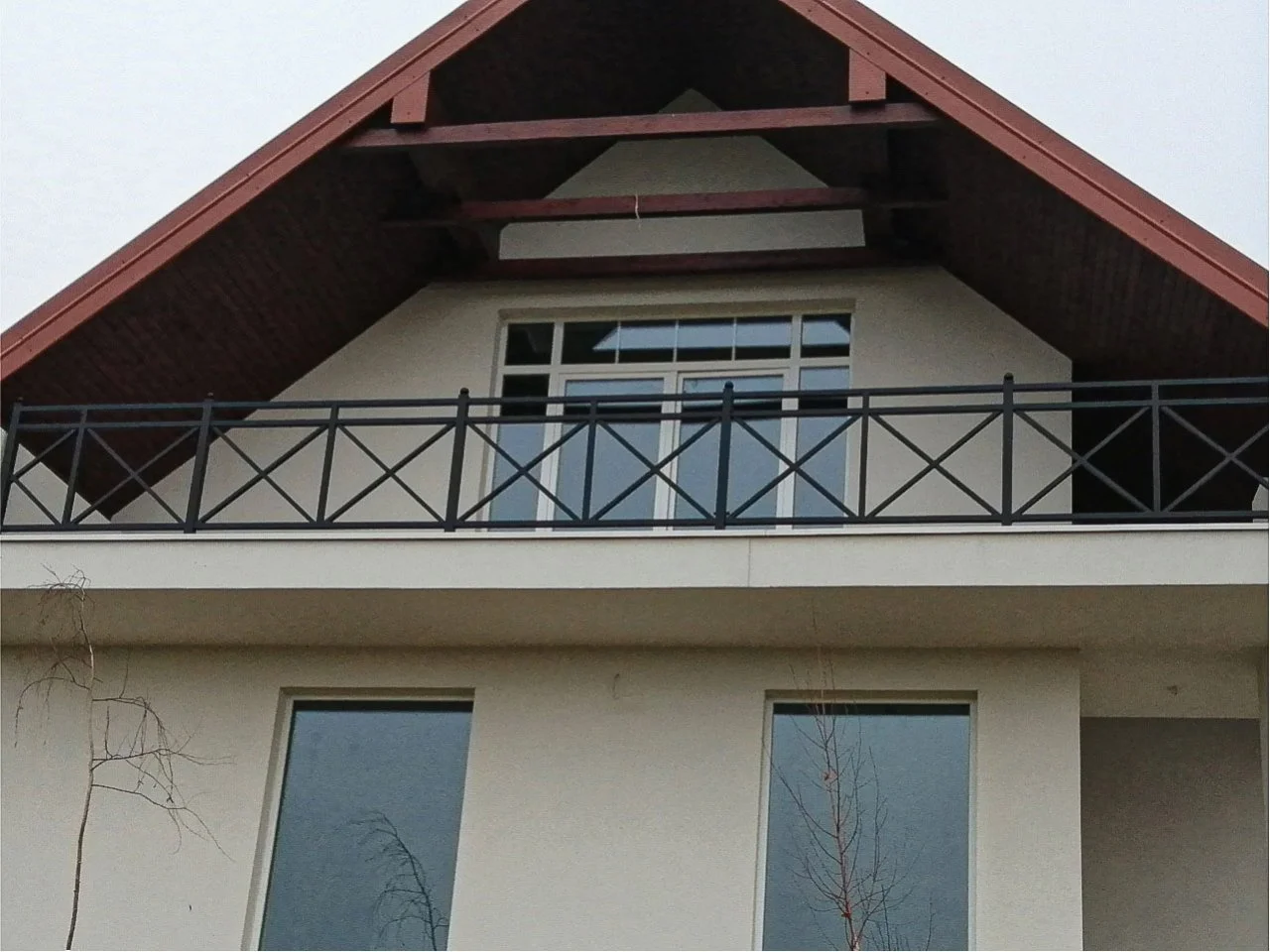 Balustrada kuta minimalistyczna - widok na całą długość