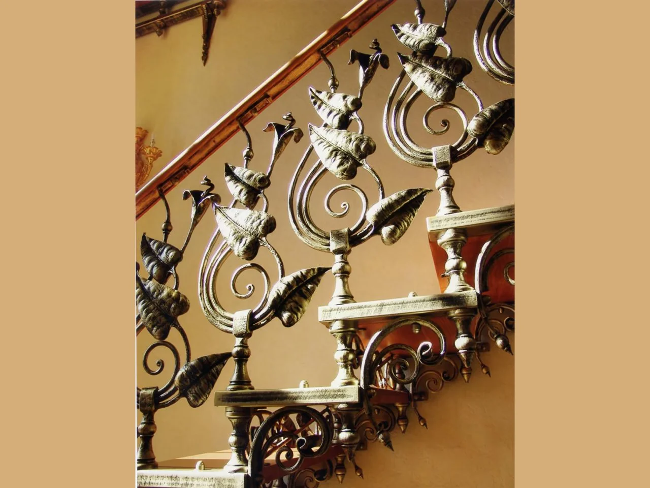 Balustrada Kuta Secesyjna ze Złotą Patyną