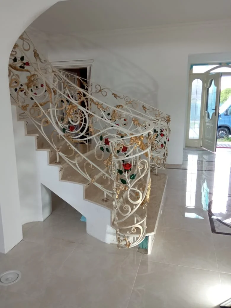 Balustrada na Schody Spiralne - Widok Frontowy