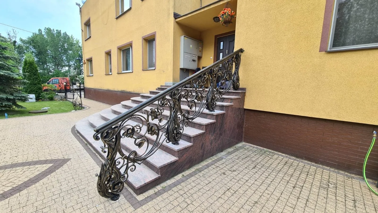 Balustrada - schody zewnętrzne - kowalstwo premium