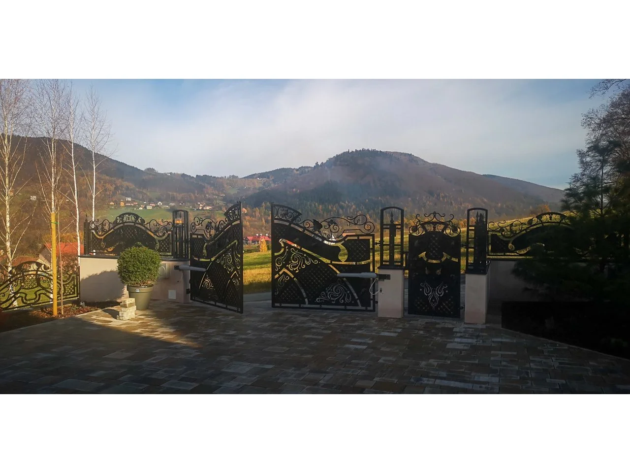 Brama Wjazdowa i Ogrodzenie - Górska Panorama