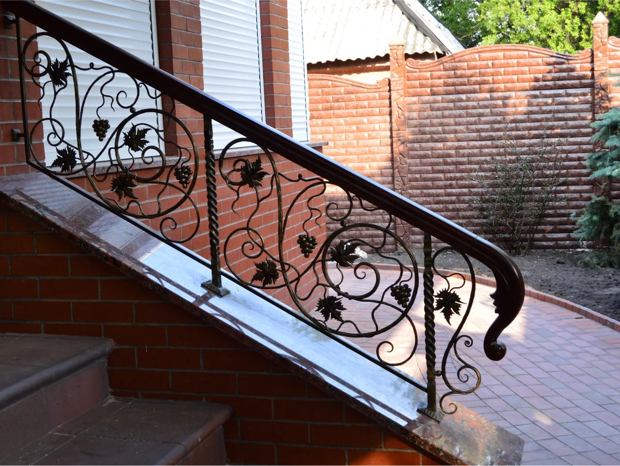 Balustrada Zewnętrzna - Kuta Winorośl