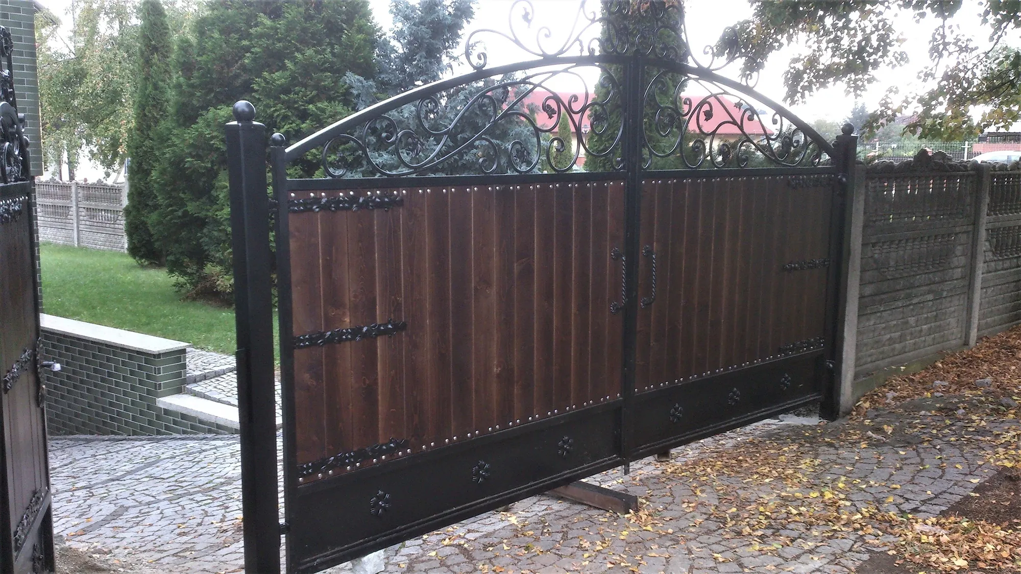 Brama Dwuskrzydłowa Metal i Drewno