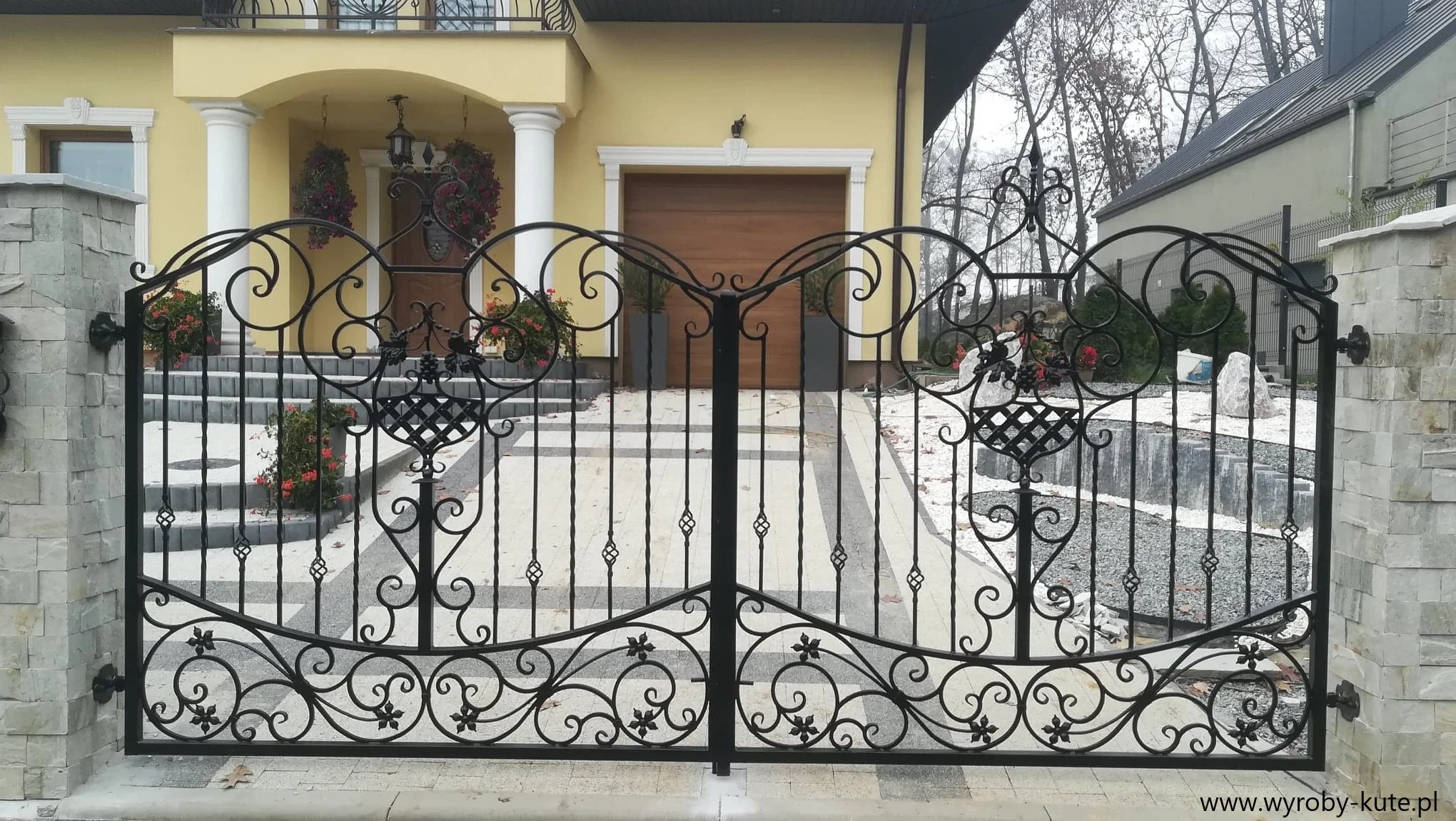 Brama Kuta - Kielichy Kwiatowe (Kosze)