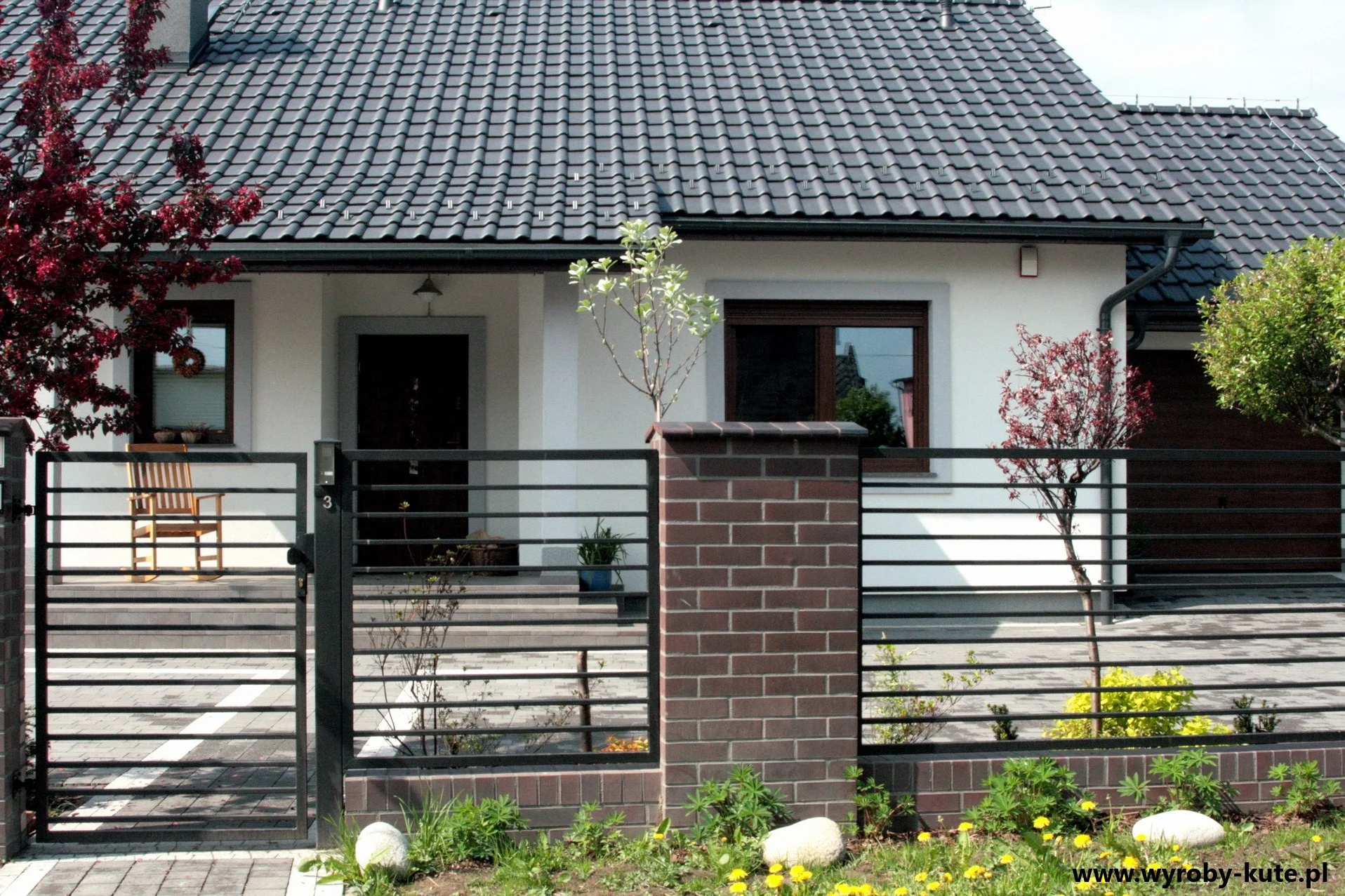 Brama Palisadowa Grafitowa - Dom Parterowy
