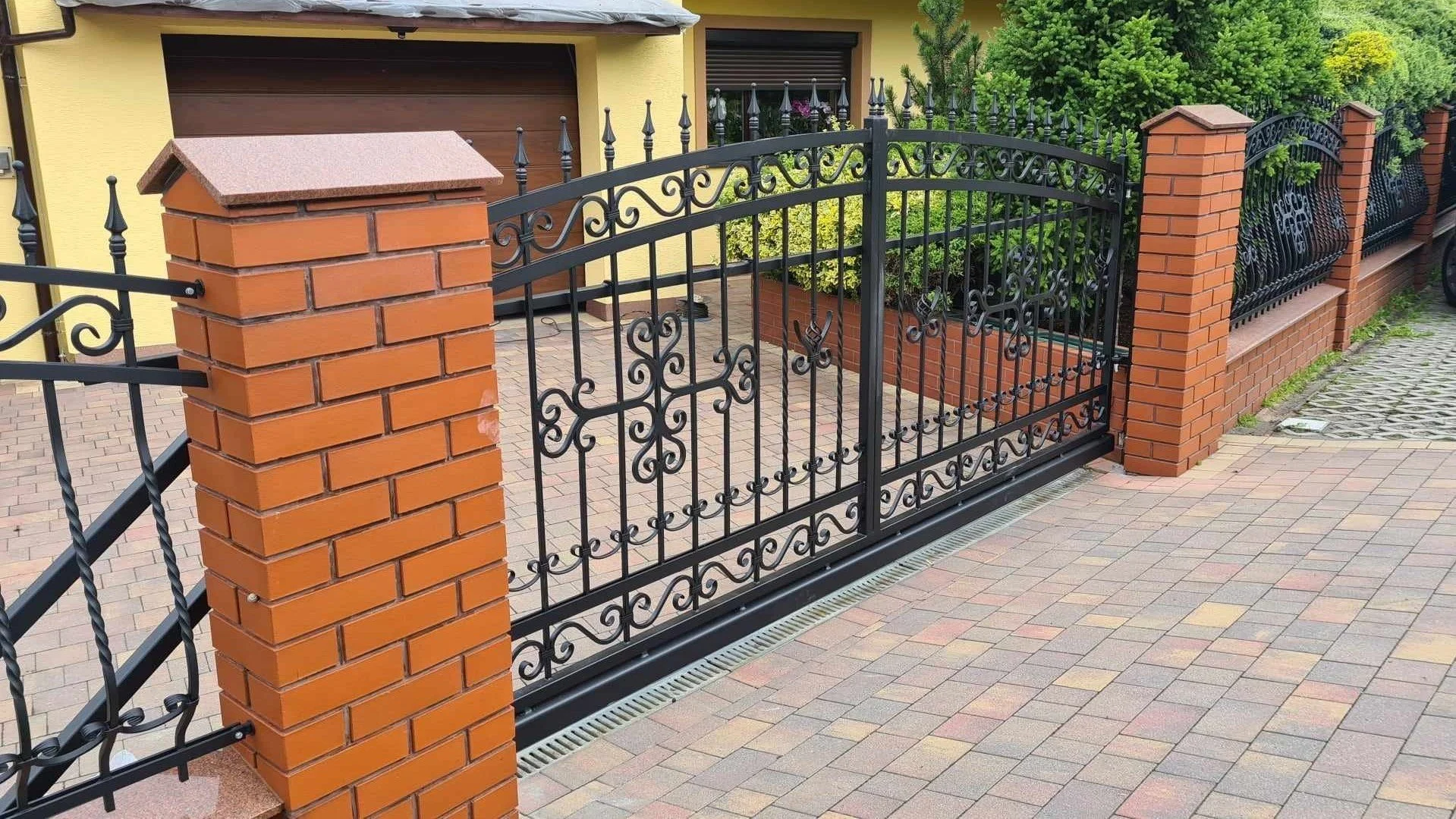 Brama Przesuwna Kuta - Mechanizm Otwarcia