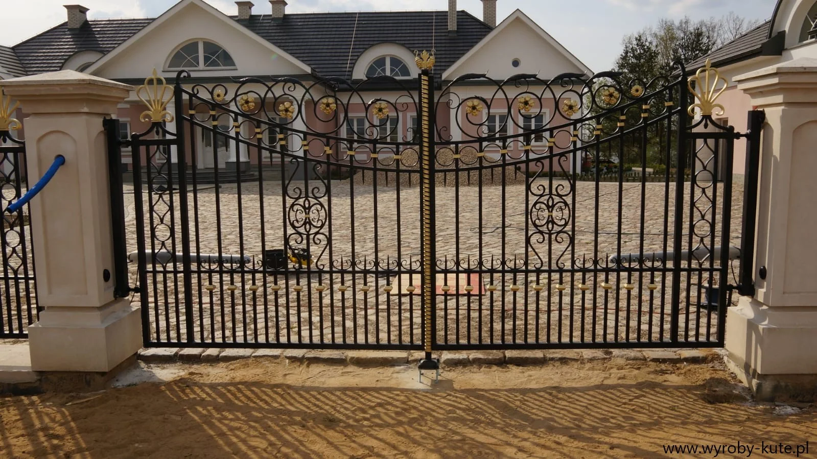 Brama Rezydencjonalna - Złota Patyna