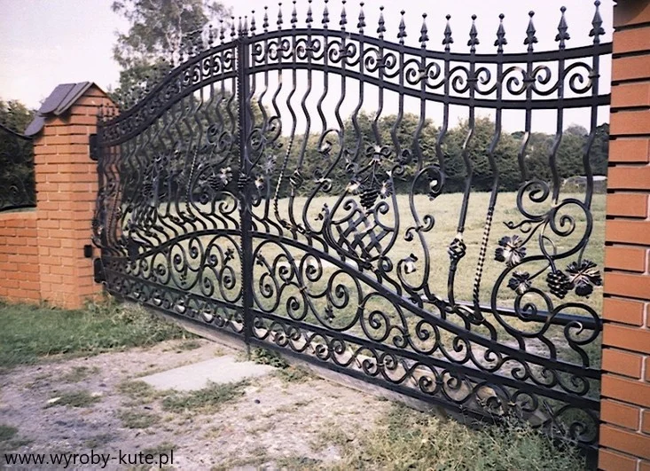 Brama Wjazdowa Kuta - Bogate Sploty