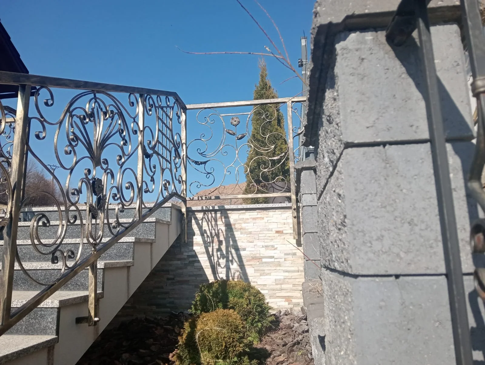 Detal Balustrady - Złote Żłobienia