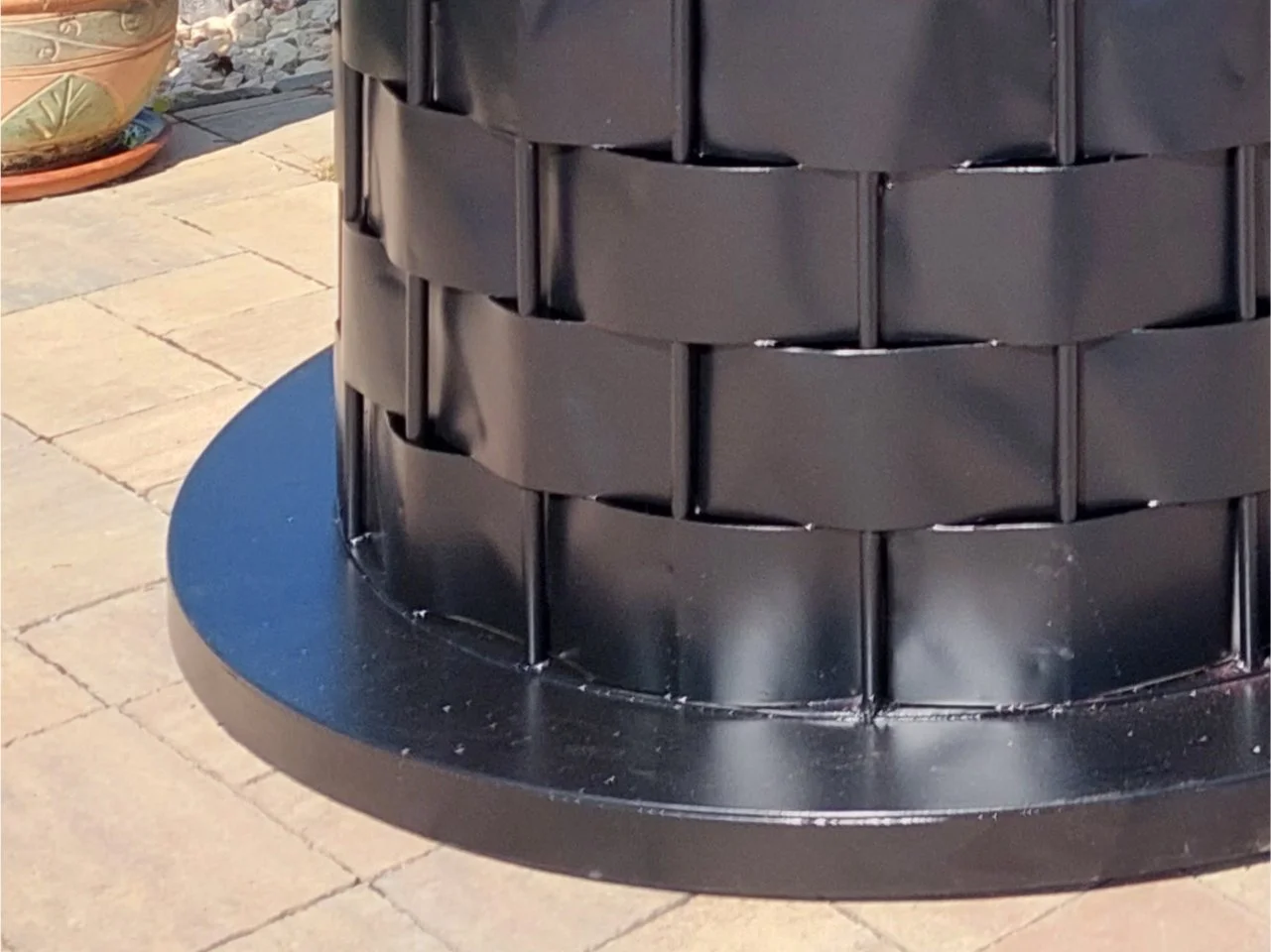 Detal Plecionki u Podstawy Studni