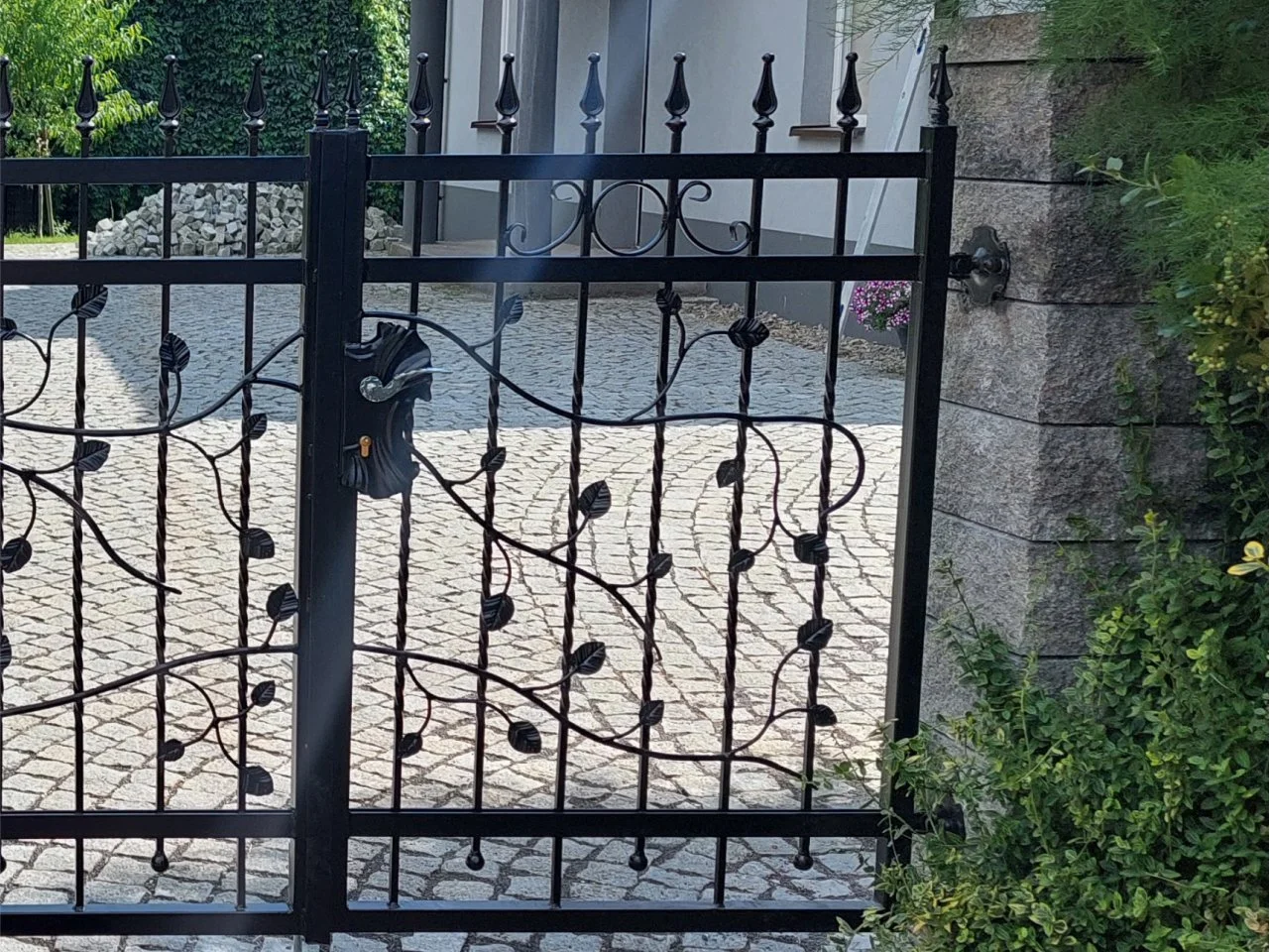 Detal Pnącza - Metaloplastyka Artystyczna