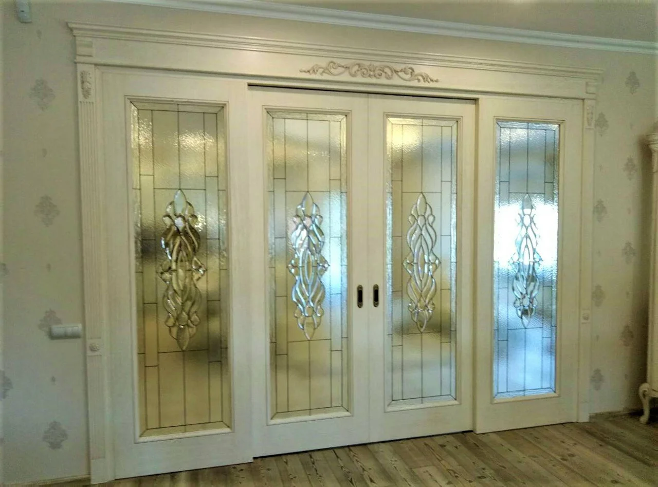 Drzwi Przesuwne Czteroskrzydłowe - Witraż Rysowany