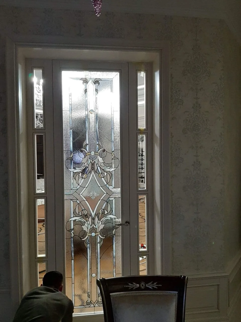 Drzwi Wewnętrzne z Witrażem - Klasyczny Ornament