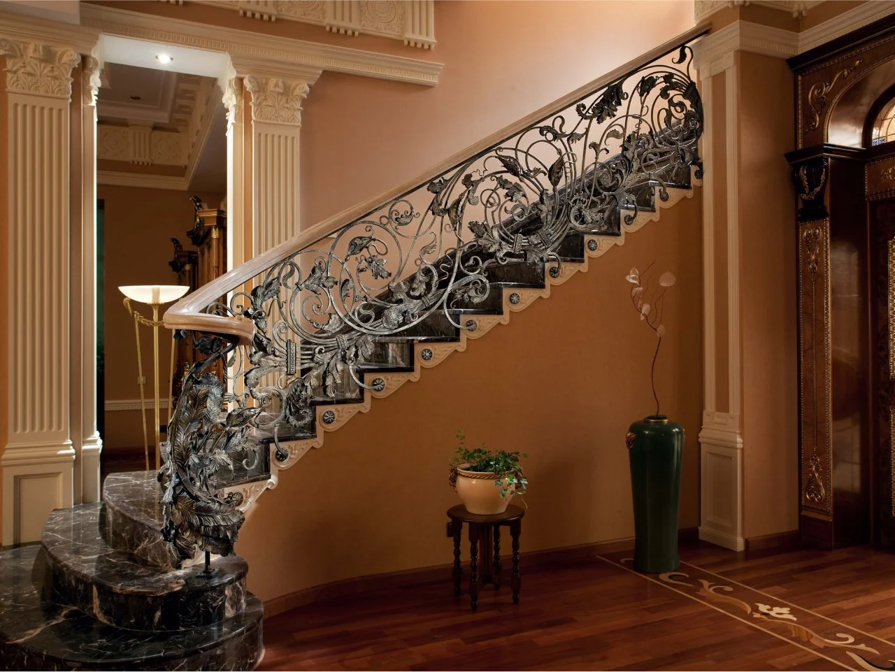 Ekskluzywna Balustrada Kuta - Motyw Piór i Liści