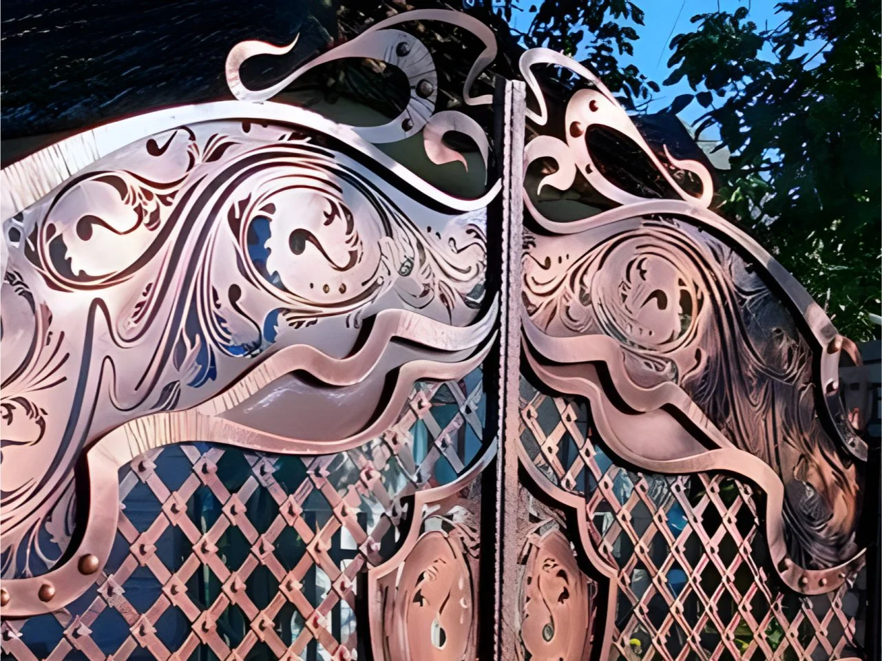 Ekskluzywna brama kuta - Detal (Miedź/Brąz)