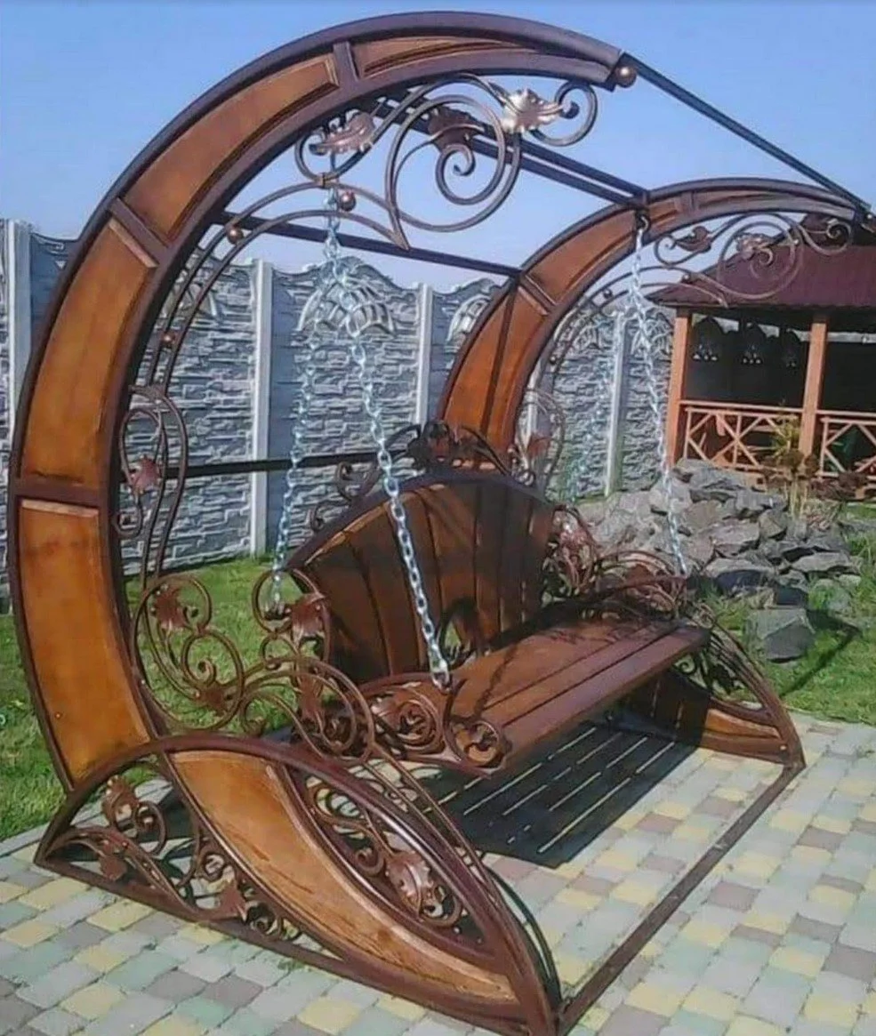 Ekskluzywna huśtawka kuta ogrodowa - Design