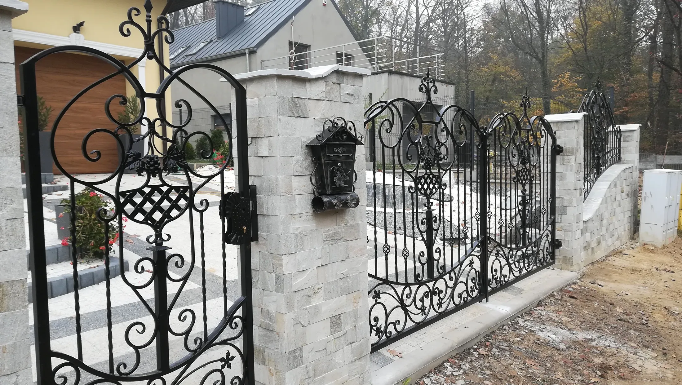 Furtka kuta do kompletnego ogrodzenia