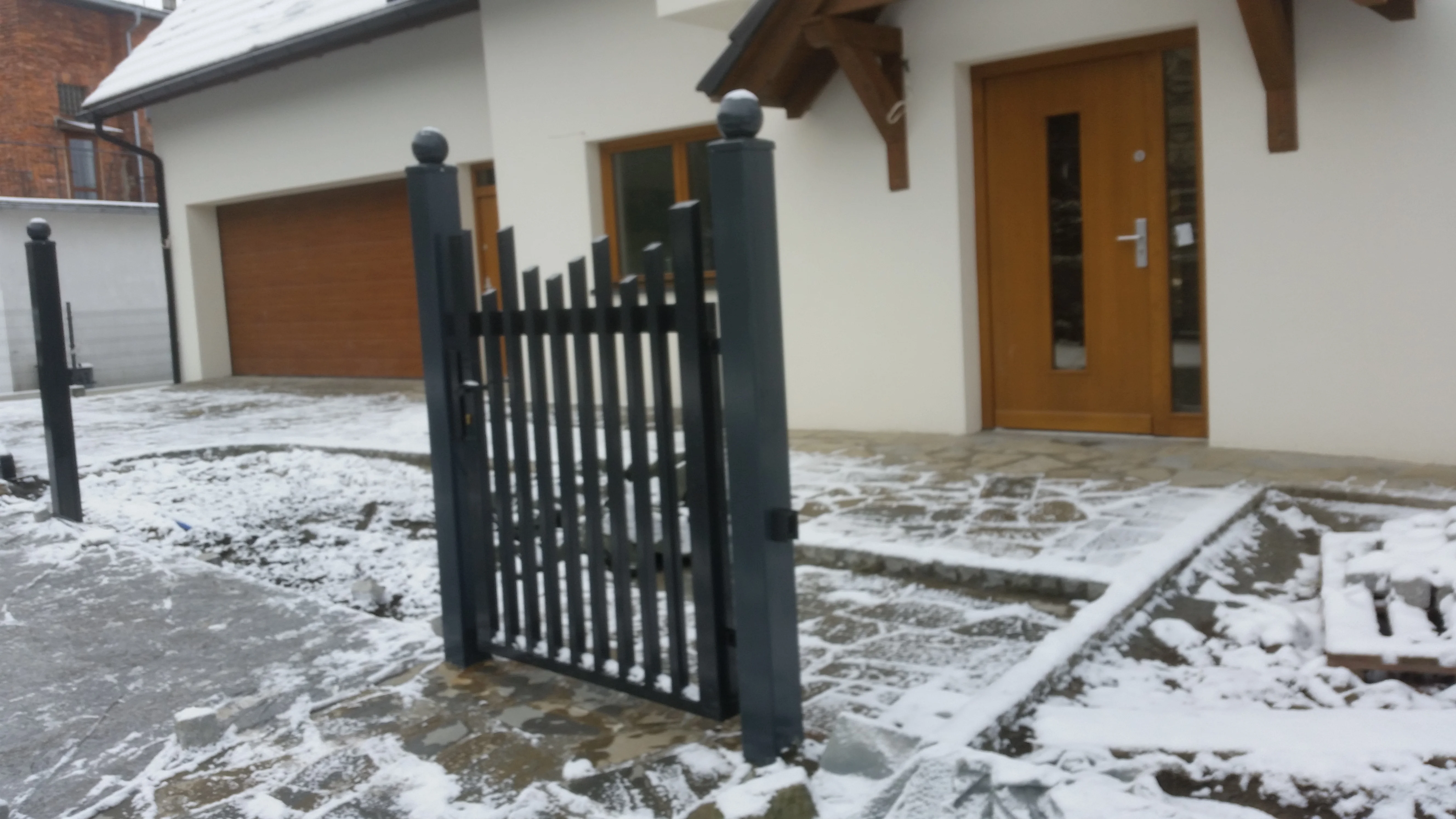 Furtka Nowoczesna Palisadowa - Wejście na Posesję