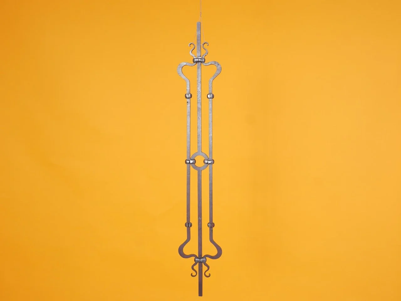 Klasyczna tralka stalowa Tradition v2