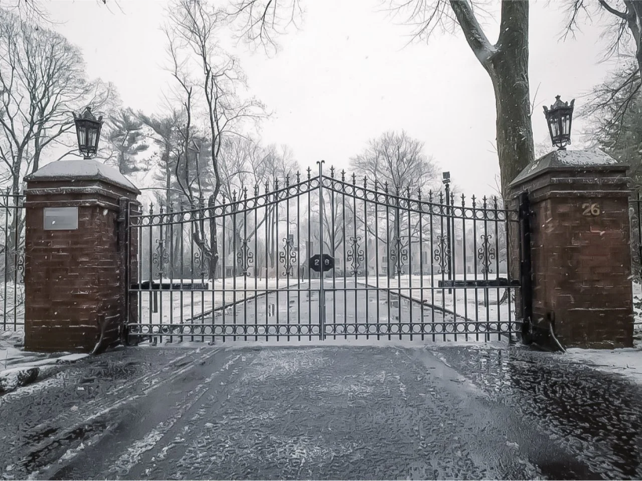 Kompletne ogrodzenie kute - Rezydencja zima