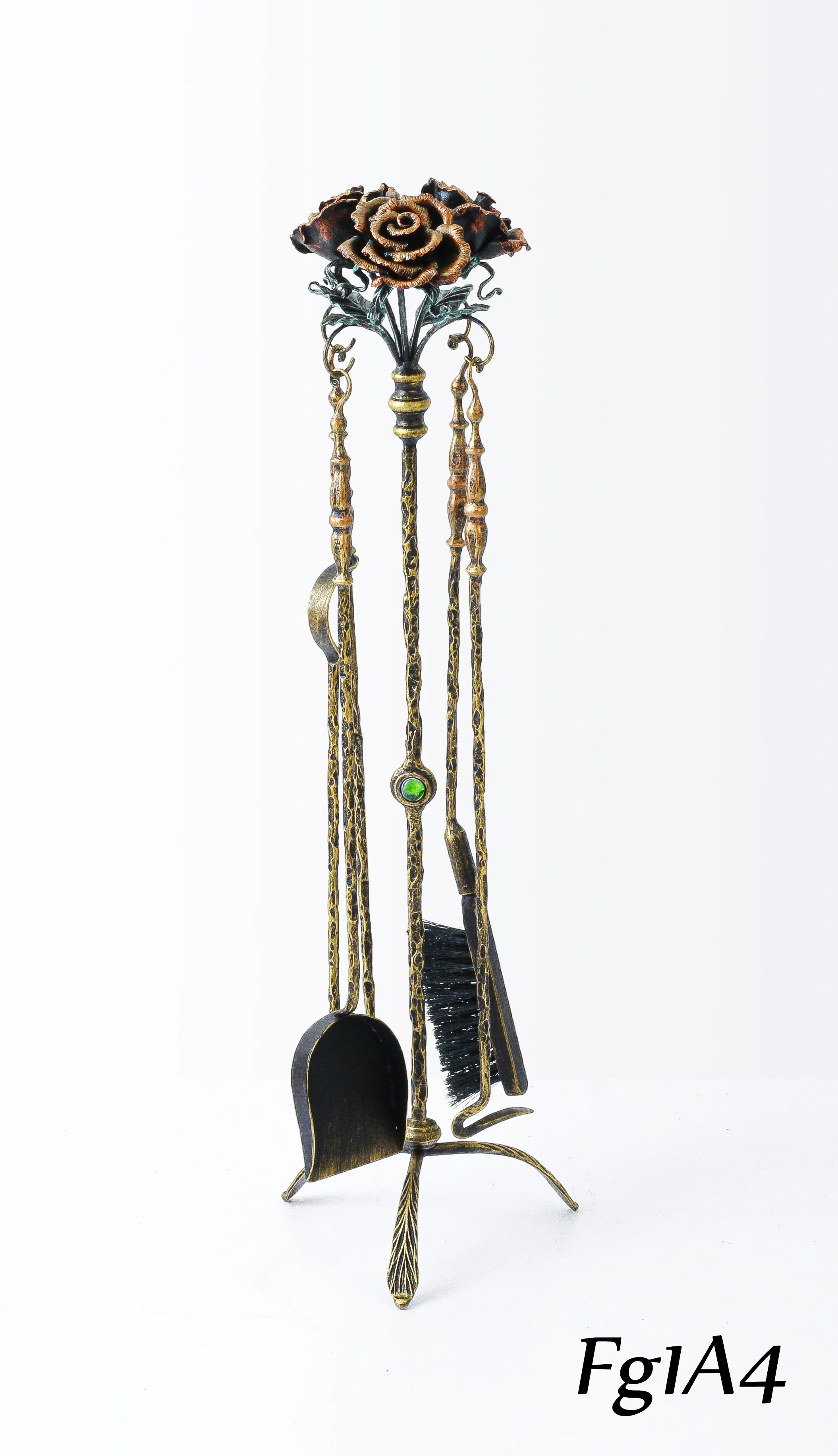 Kosz na śmieci kuty (widok z tyłu/boku)