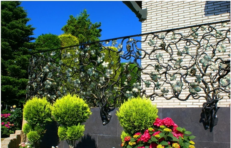 Kuta Balustrada Tarasowa - Gęsta Winorośl