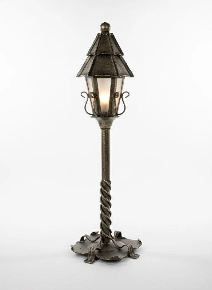 Kuta Lampa Ogrodowa Latarnia – Detal Wykonania