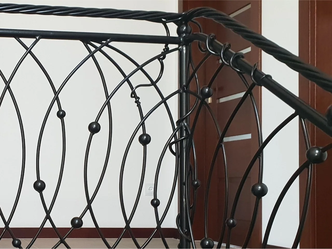 Kuty Słupek Balustrady - Detal Geometryczny