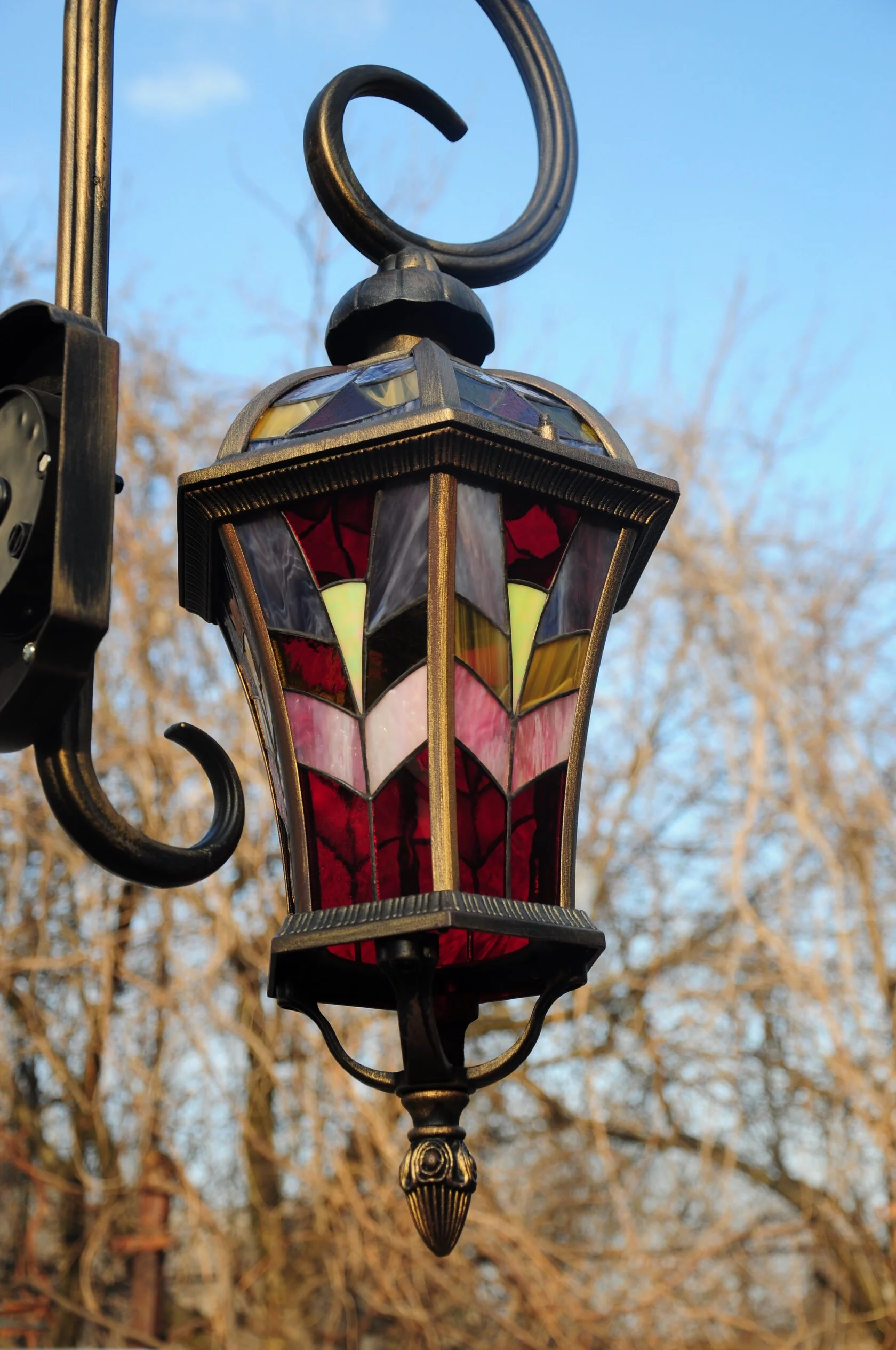 Latarnia Ogrodowa z Witrażem (Wariant 3)