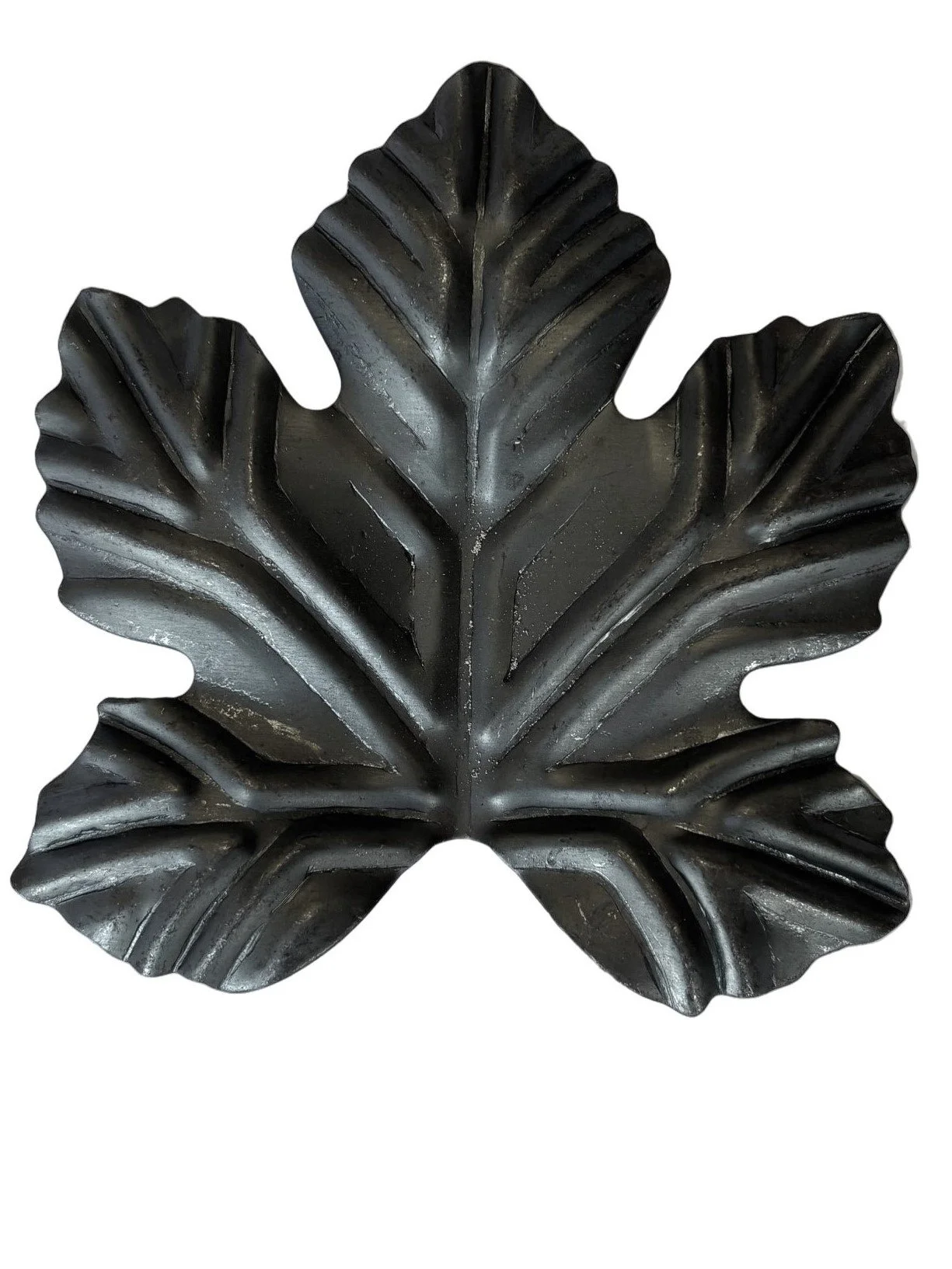 Liść Maple Kuty – Element Dekoracji Kowalskiej