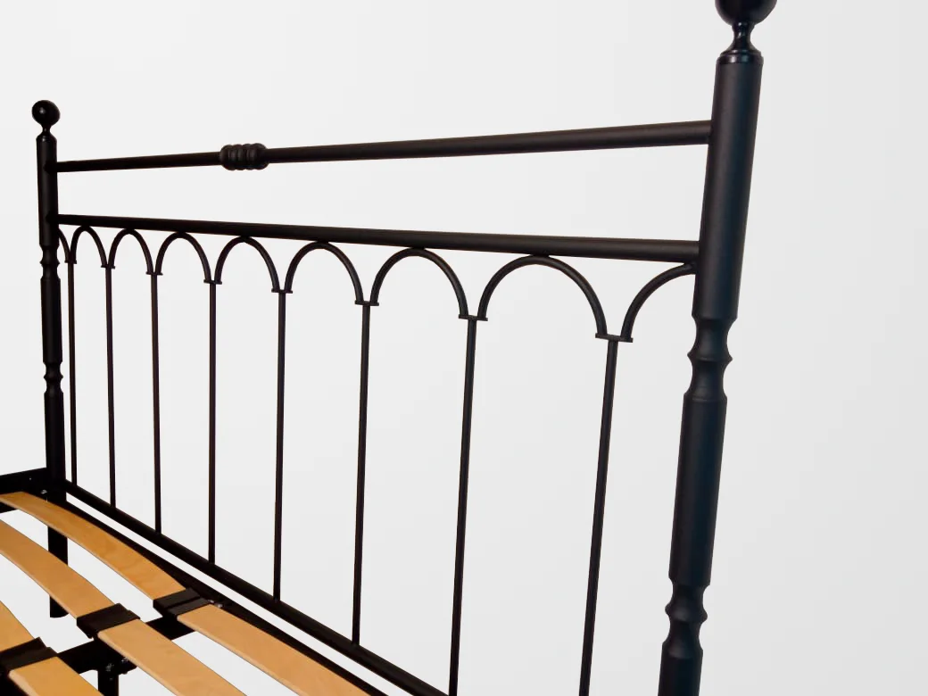 Łóżko Metalowe Retro - Detal Wezgłowia