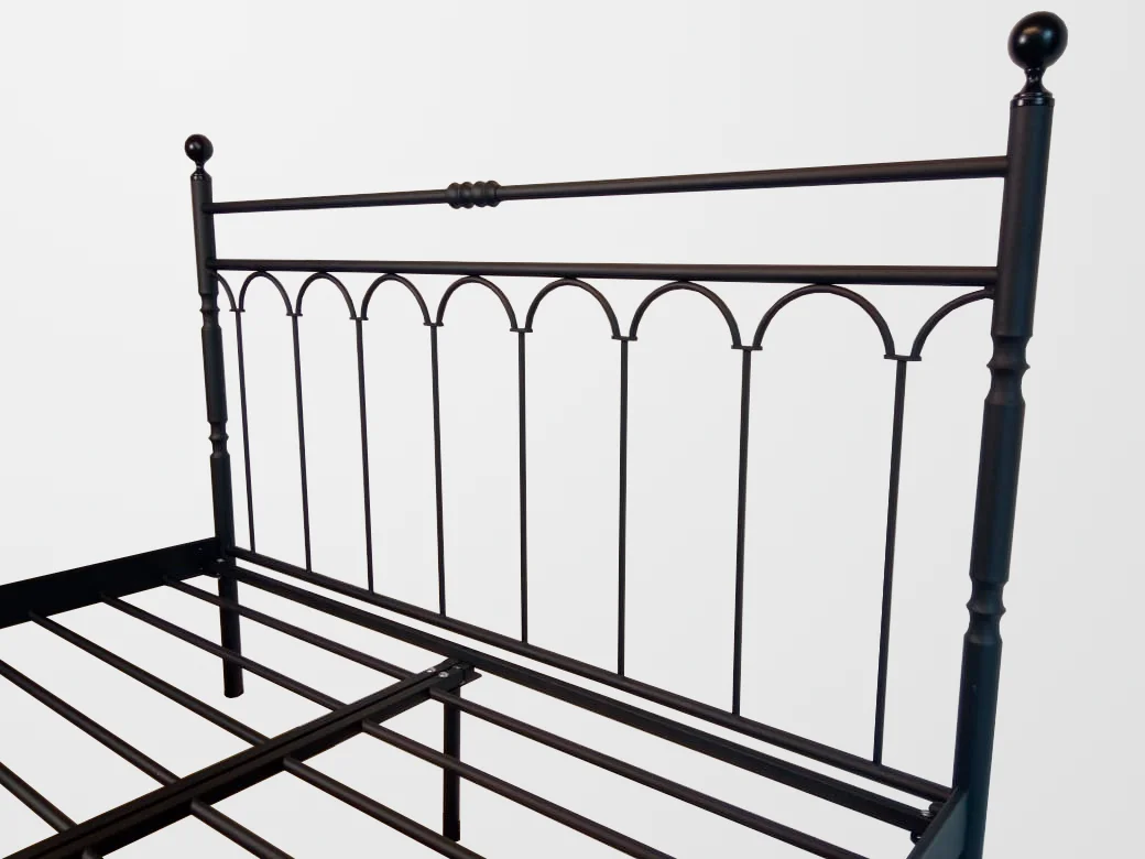 Łóżko Metalowe Retro - Detal Wezgłowia (Wariant 2)