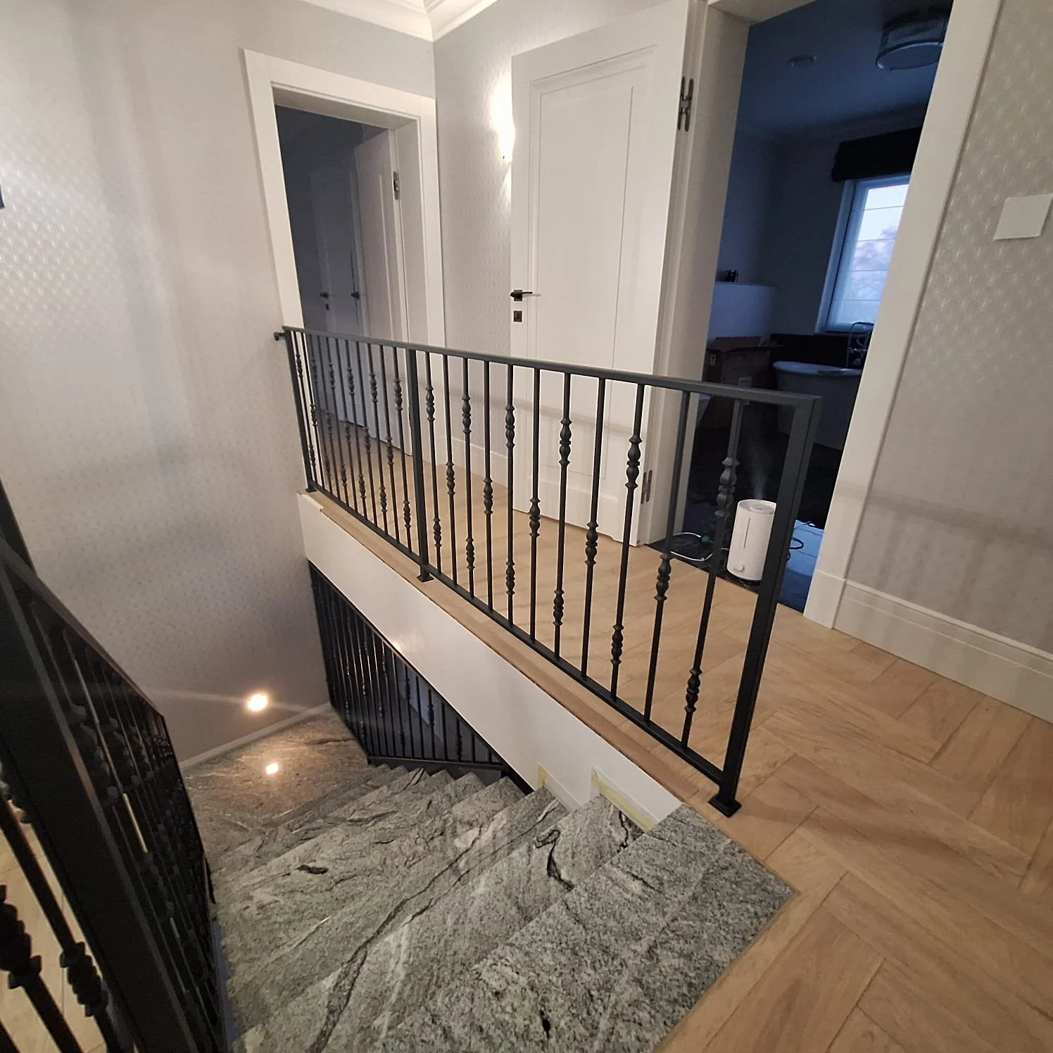 Balustrada Wewnętrzna - Prosta z Gałkami