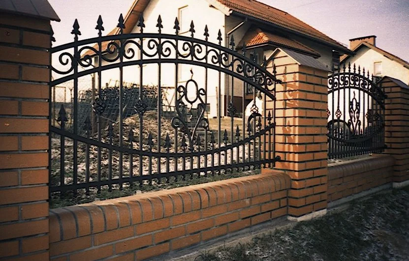 Ogrodzenie kute łukowe - Klasyka