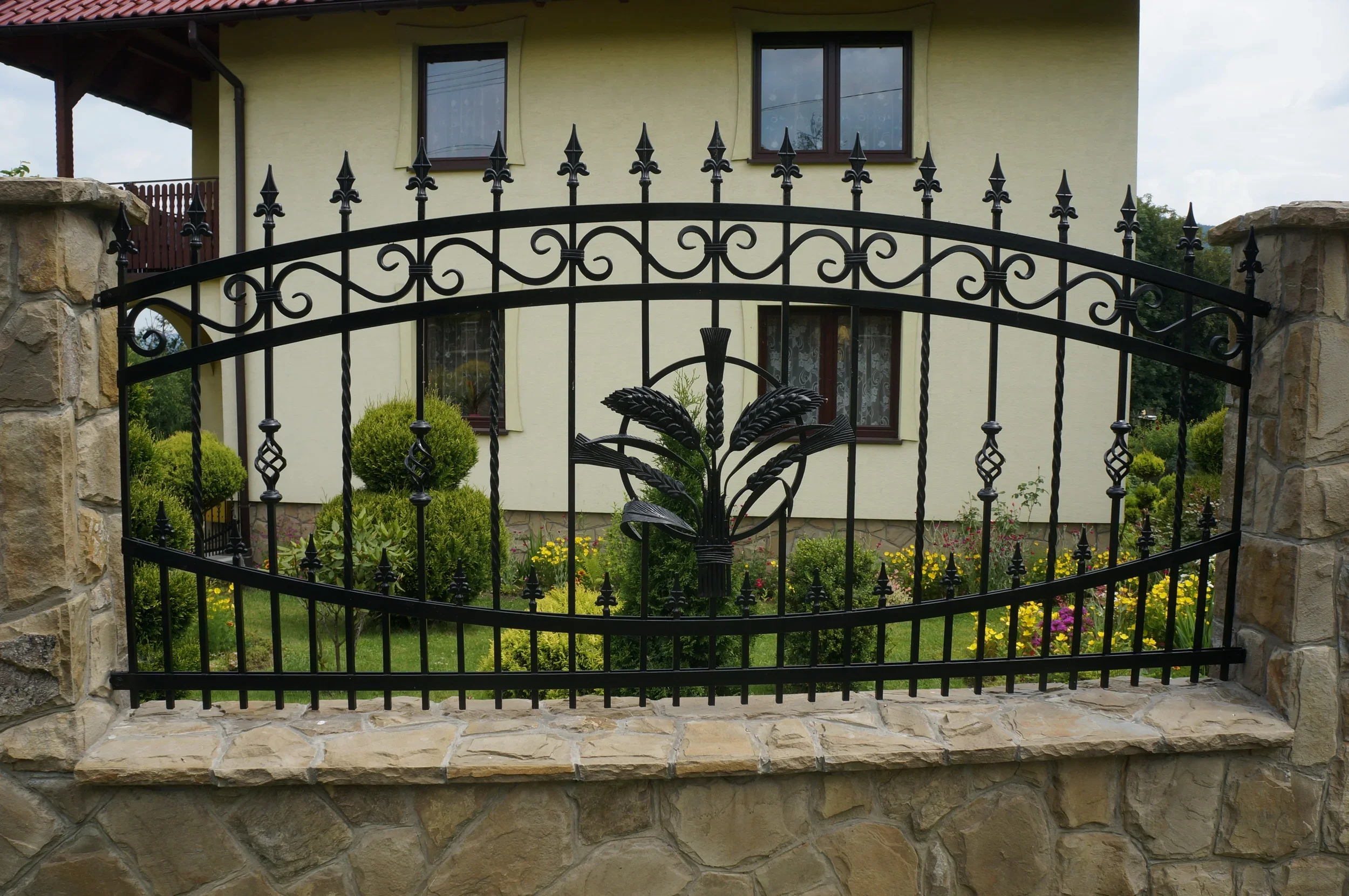 Ogrodzenie kute przęsła stalowe kłos OK58