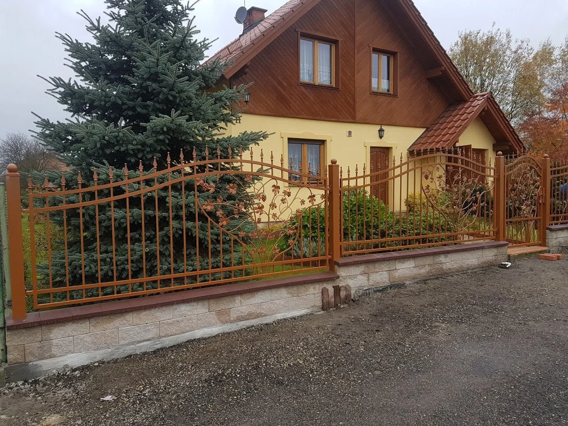 Ogrodzenie Kute - Motyw Winorośli (Patyna Miedziana)