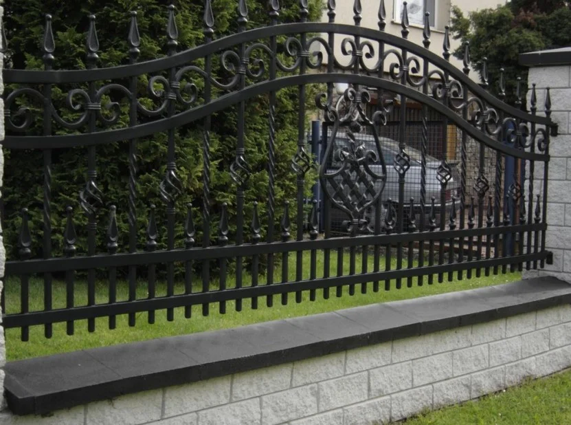 Ogrodzenie kute - Wzór Elipsa z emblematem