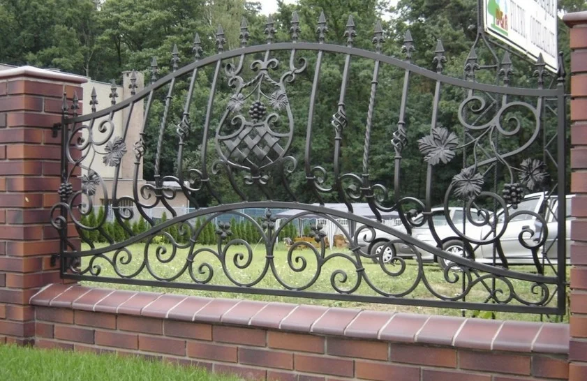 Panel ogrodzeniowy kuty 'Winnica'