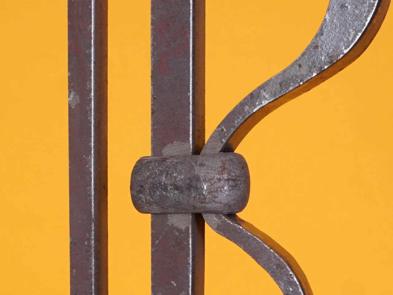 Pełna prezentacja tralki geometrycznej Modern