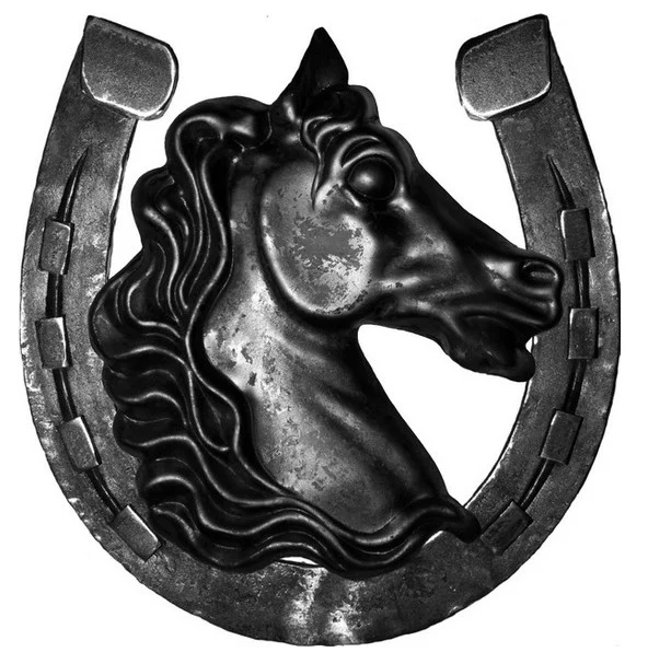 Podkowa kuta z głową konia