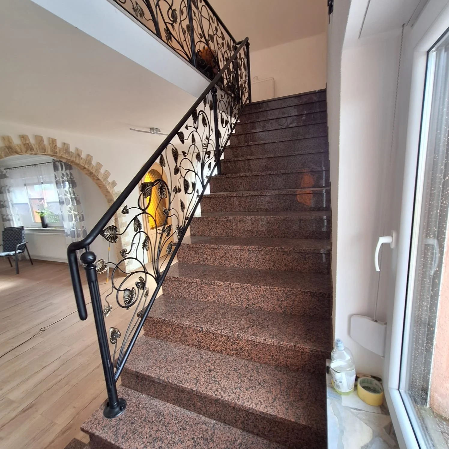 Podstawa schodów - Kuty pień