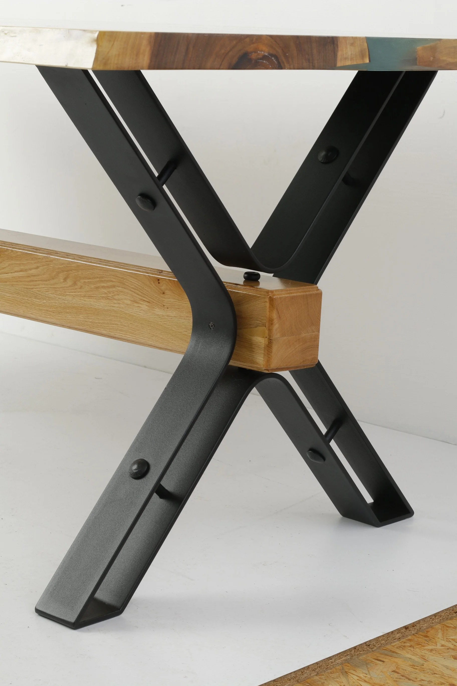 Podstawa stołu Loft - Stal i drewno