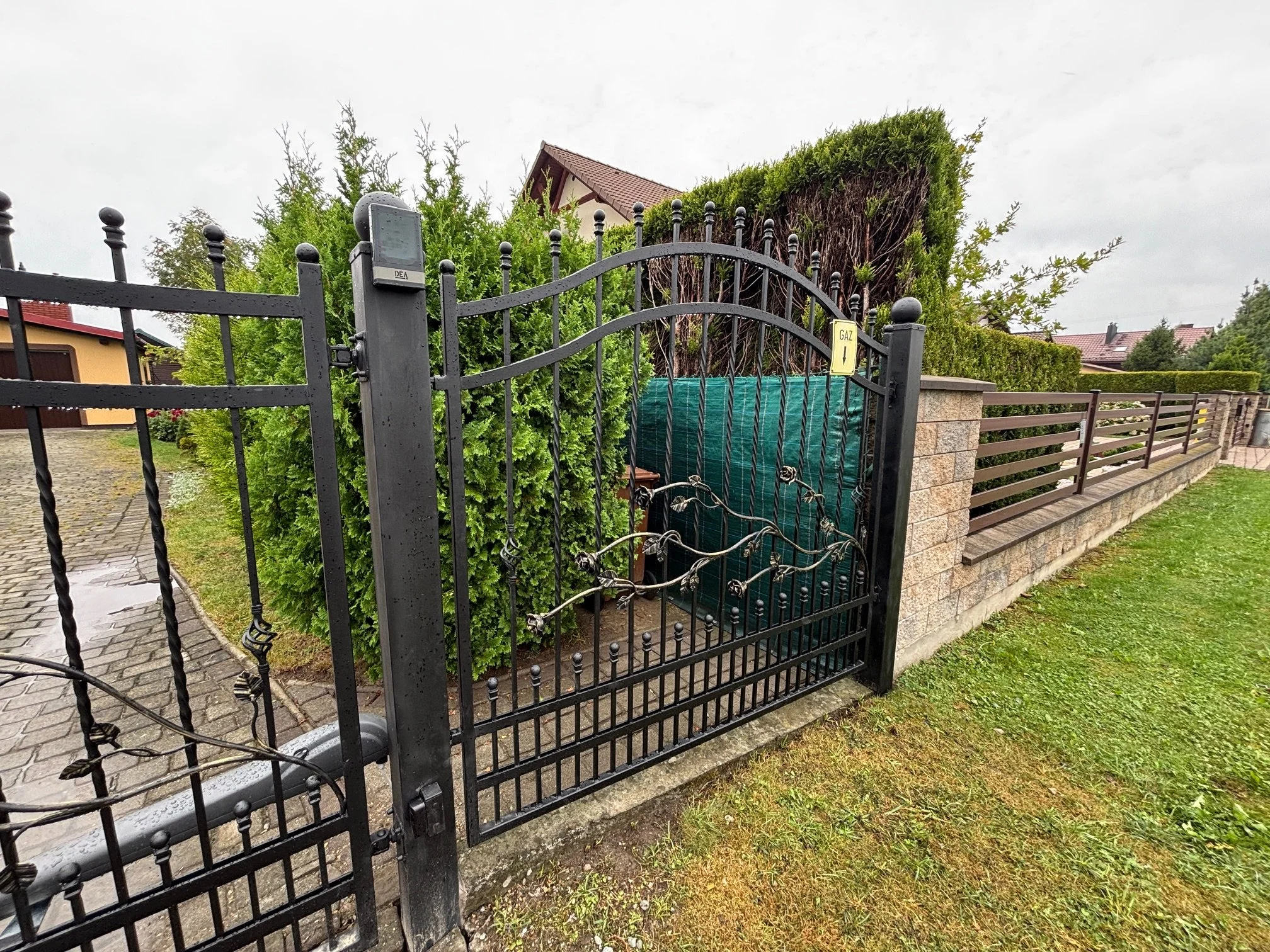 Prezentacja Bramy Kutej – Model Różany w Całości